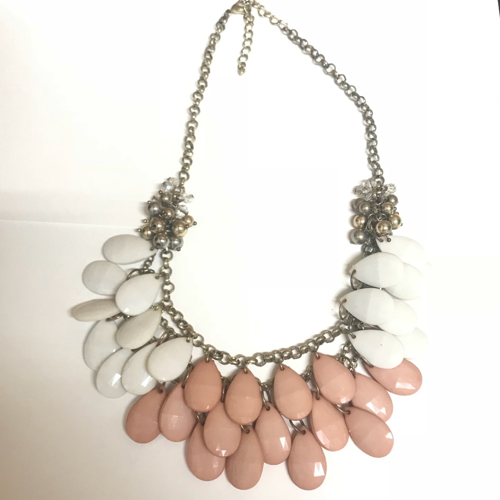 Statement necklace